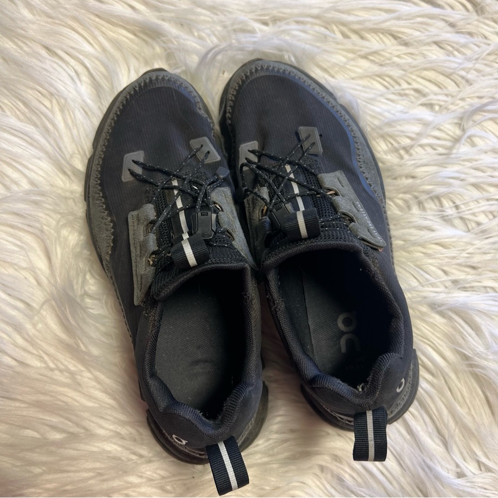 On running cloudaway quick lace active shoes - Picture 9 of 9